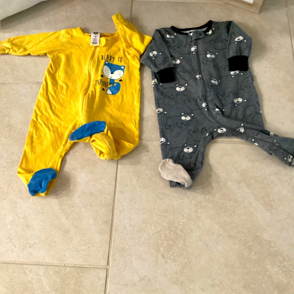 Gerber Baby Boy onesie Jumpsuit Bundle- Yellow and Gray appliqué Both Size 3-6M